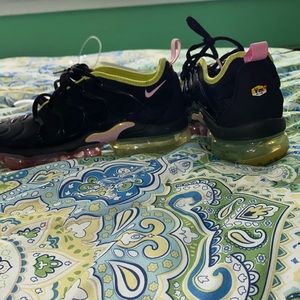 Women’s Nike Multi Color Vapor Max